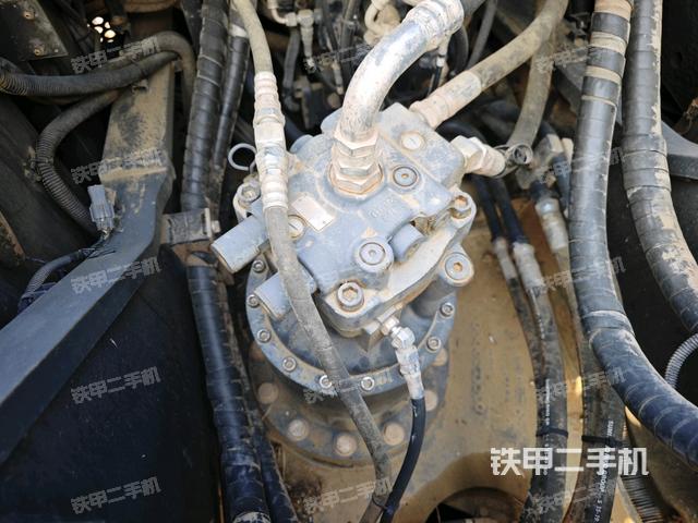 回轉(zhuǎn)馬達(dá)（上車部件）