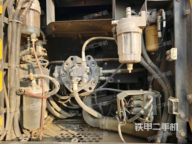 液壓泵室（大件艙室）