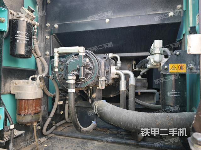 液壓泵室(大件艙室) 液壓泵室(大件艙室)