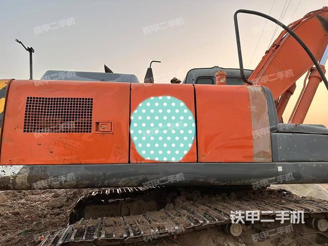 整機右后45°(整機外觀) 整機右后45°(整機外觀)