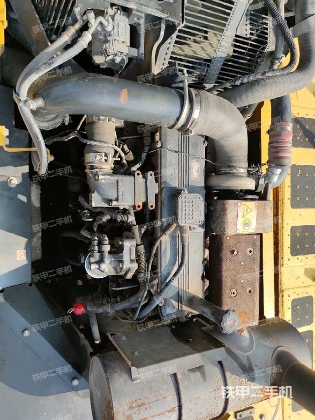 發(fā)動(dòng)機(jī)整體俯視（整機(jī)外觀）