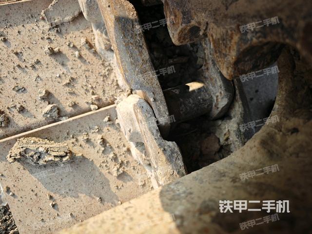 右側(cè)行走馬達蓋板(行走機構(gòu)) 右側(cè)行走馬達蓋板(行走機構(gòu))
