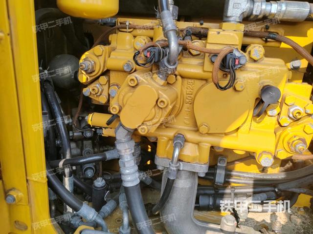 電瓶（大件艙室）