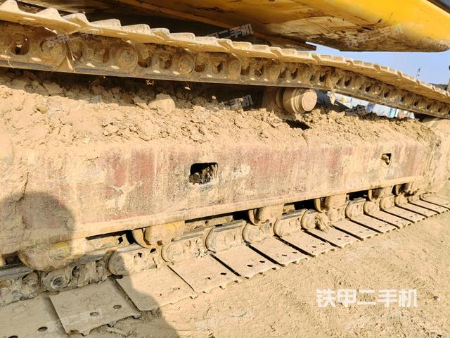 右側(cè)履帶整體（行走機(jī)構(gòu)）