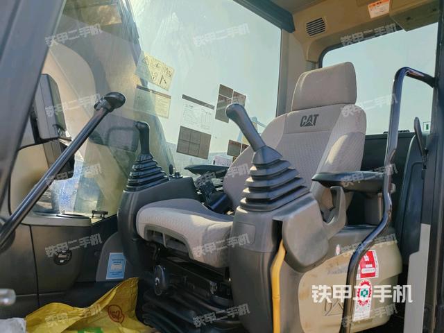 座椅后部（駕駛室部分）