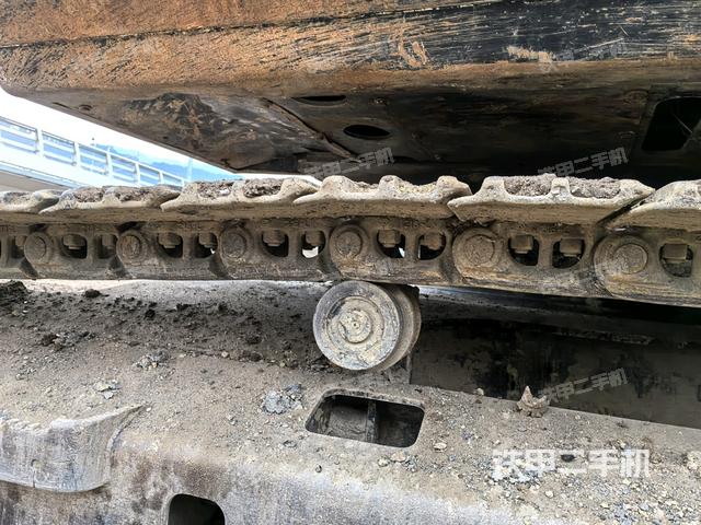 左側(cè)履帶整體?（行走機(jī)構(gòu)）