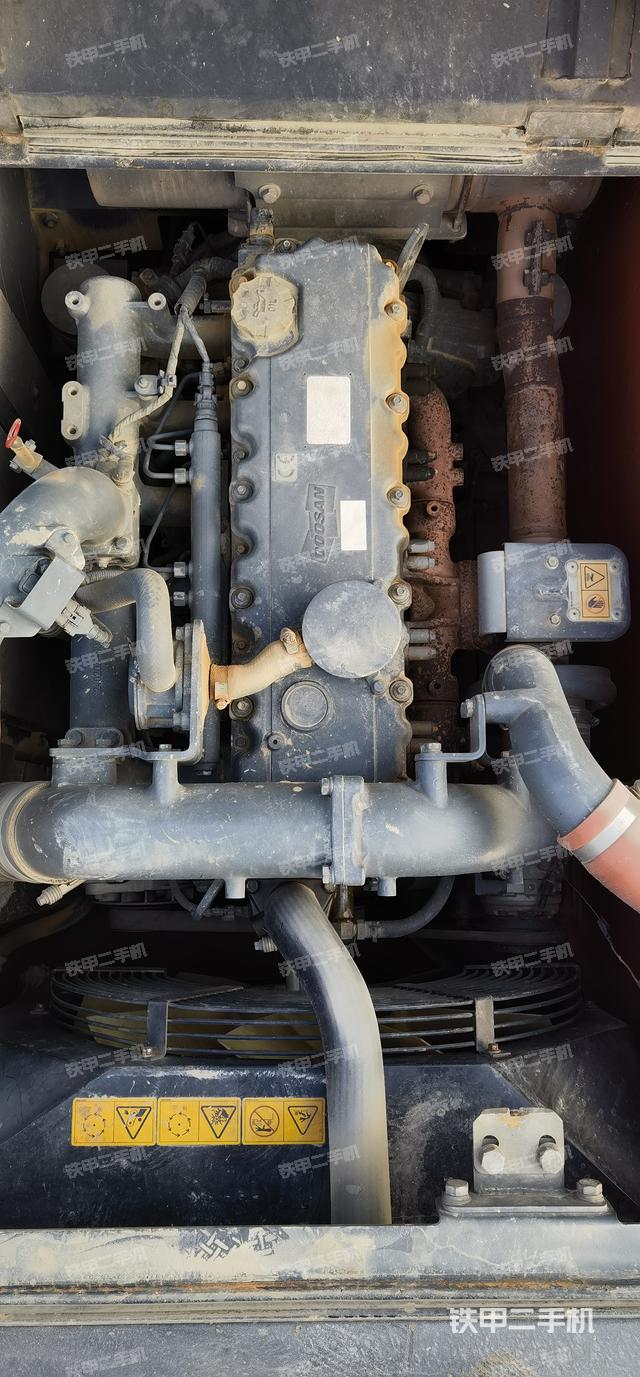 發(fā)動機(jī)整體俯視（整機(jī)外觀）