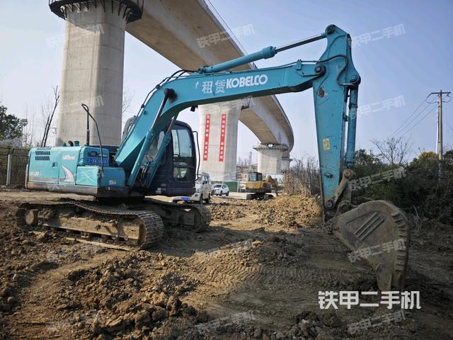 右前45(整機(jī)外觀) 右前45(整機(jī)外觀)