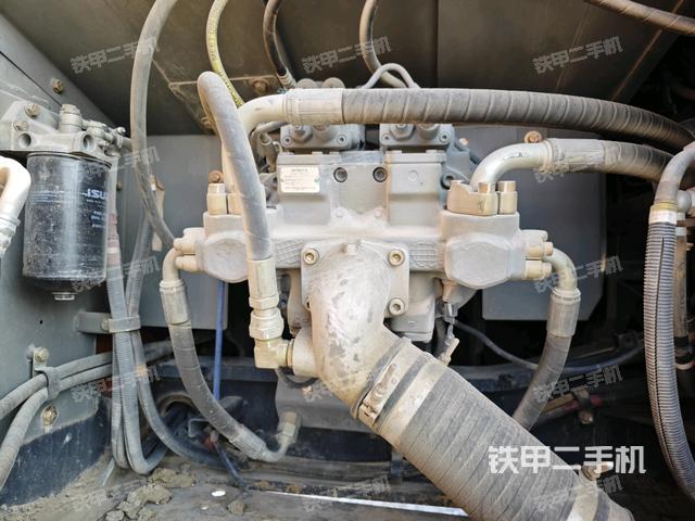 液壓泵斜45?左(大件艙室) 液壓泵斜45?左(大件艙室)