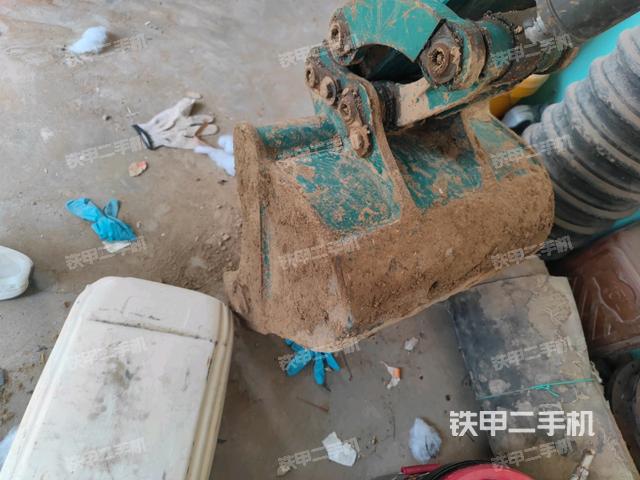 鏟斗45度(工作和回轉(zhuǎn)裝置) 鏟斗45度(工作和回轉(zhuǎn)裝置)