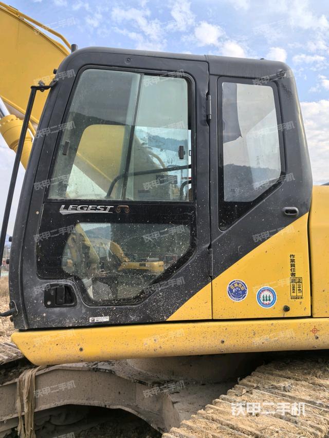 駕駛室正側(cè)（駕駛室部分）