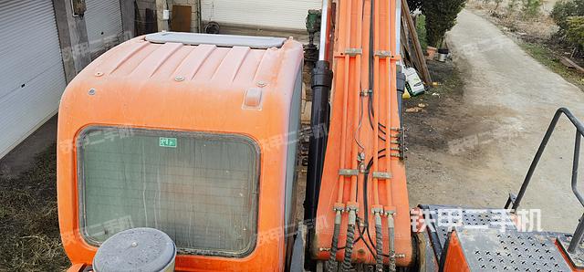 駕駛室頂部（整機(jī)外觀）