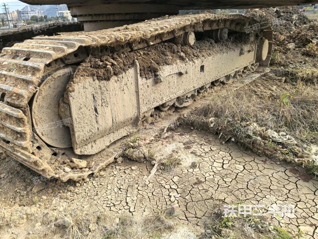 左側(cè)履帶整體?（行走機構(gòu)）