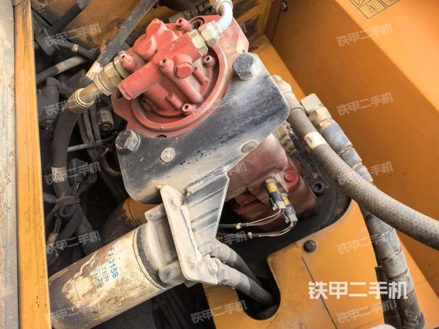 液壓泵斜45?左（大件艙室）