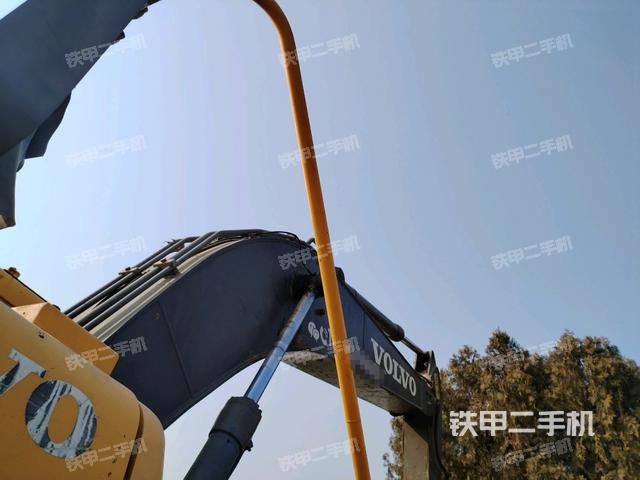 大臂整體?右側(cè)(工作和回轉(zhuǎn)裝置) 大臂整體?右側(cè)(工作和回轉(zhuǎn)裝置)