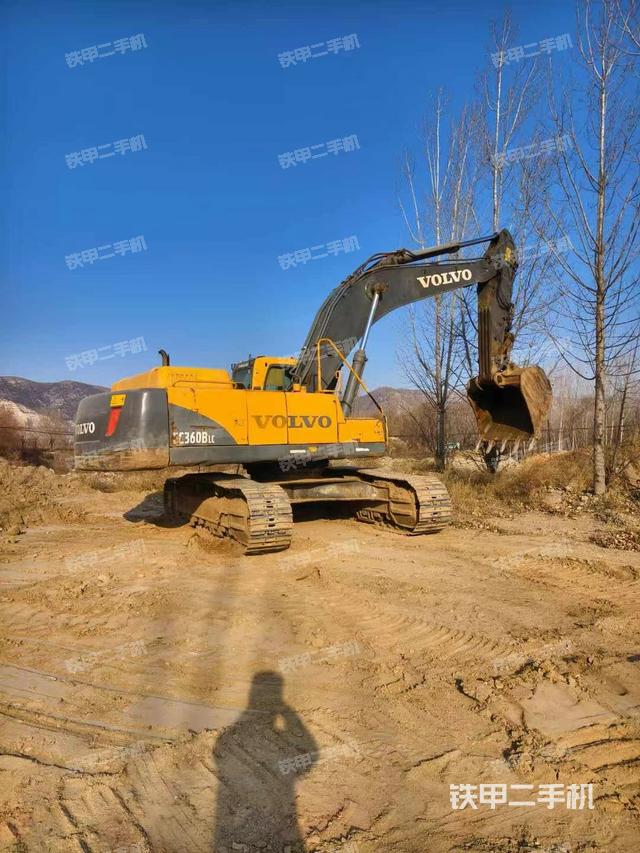 整機(jī)右后45°(整機(jī)外觀) 整機(jī)右后45°(整機(jī)外觀)