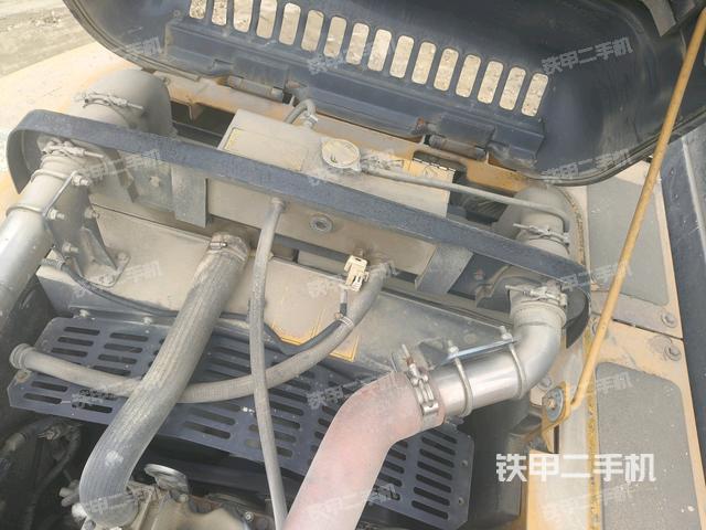 氣門室蓋螺絲特寫（上車部件）
