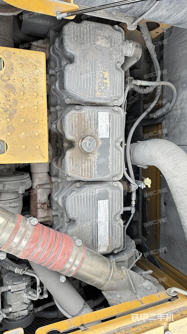 发动机整体俯视（整机外观）