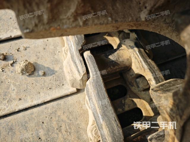 右側(cè)履帶整體（行走機(jī)構(gòu)）