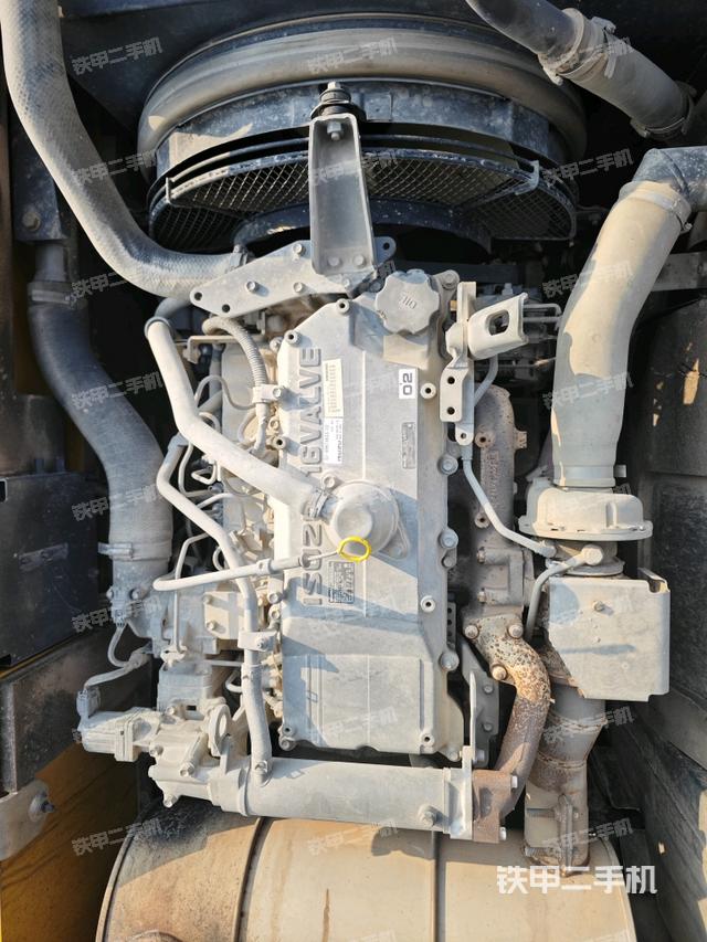 發(fā)動(dòng)機(jī)室（上車(chē)部件）