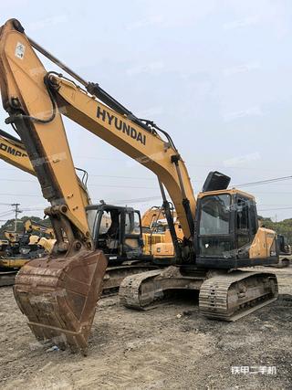 現(xiàn)代R215VS挖掘機