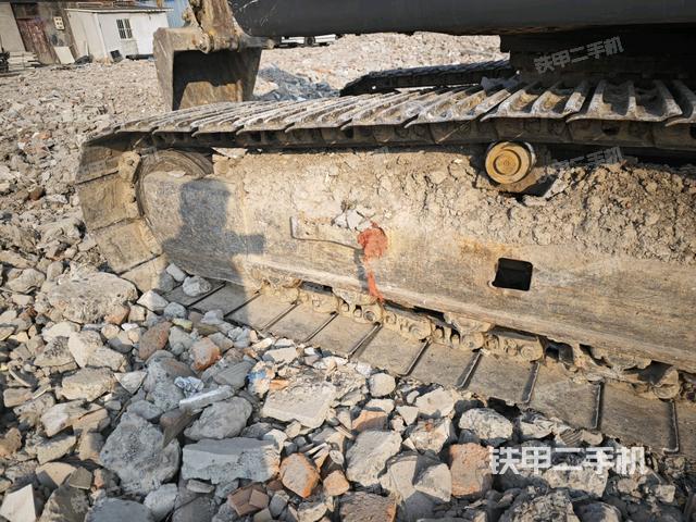 左驅(qū)動(dòng)輪（行走機(jī)構(gòu)）