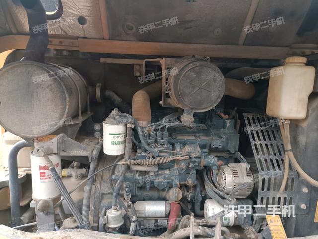 發(fā)動機室(上車部件) 發(fā)動機室(上車部件)