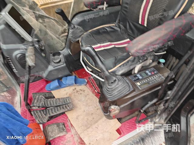 座椅左側(cè)控制臺(tái)/音響/含左手柄（駕駛室部分）