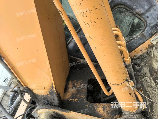 大臂根部?斜視（工作和回轉(zhuǎn)裝置）