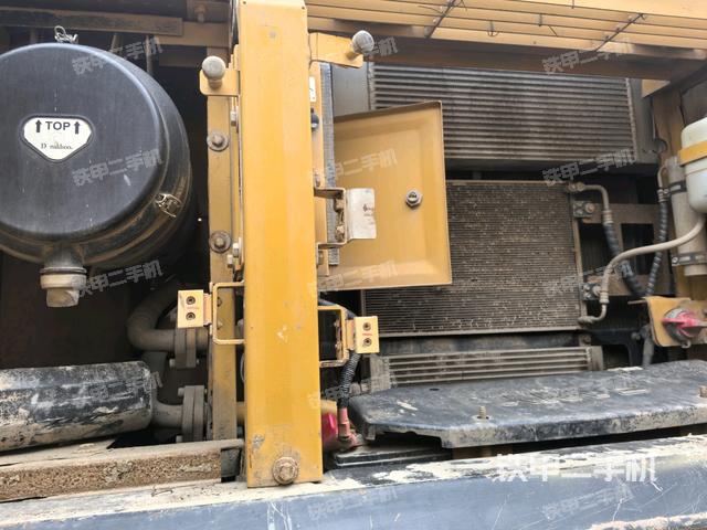 散熱器正面（大件艙室）