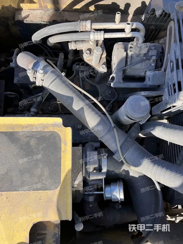 發(fā)動機整體俯視(整機外觀) 發(fā)動機整體俯視(整機外觀)