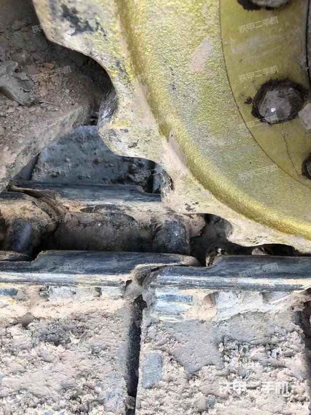 單側(cè)履帶整體（整機(jī)外觀）