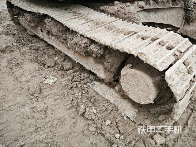 左側(cè)履帶整體?（行走機(jī)構(gòu)）