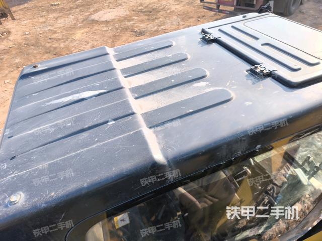 駕駛室頂部（整機(jī)外觀）