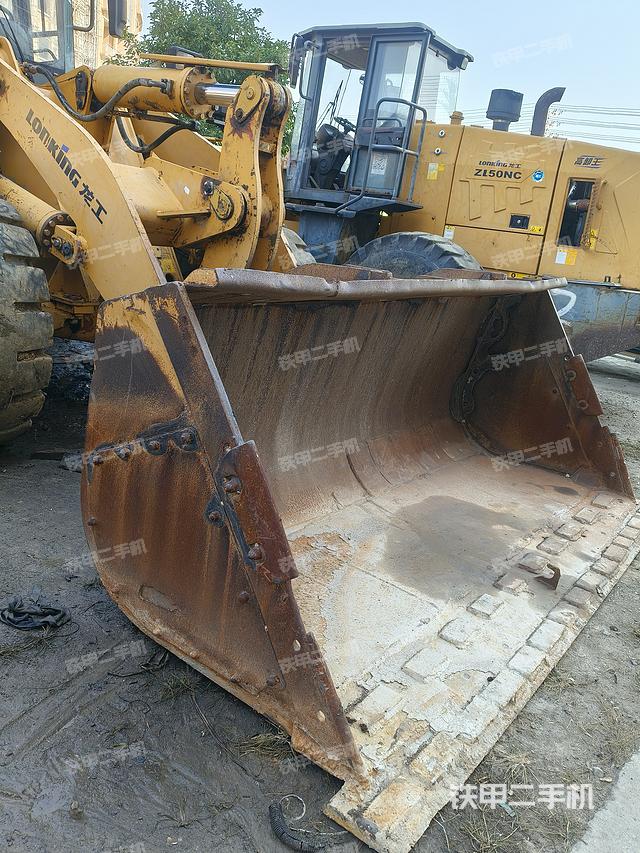 工作裝置整體（整機(jī)外觀及大件）