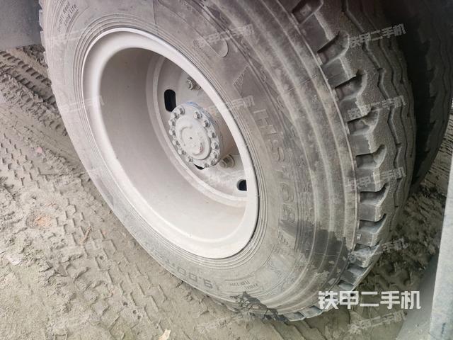 左驅(qū)動(dòng)輪/左后輪（行走機(jī)構(gòu)）