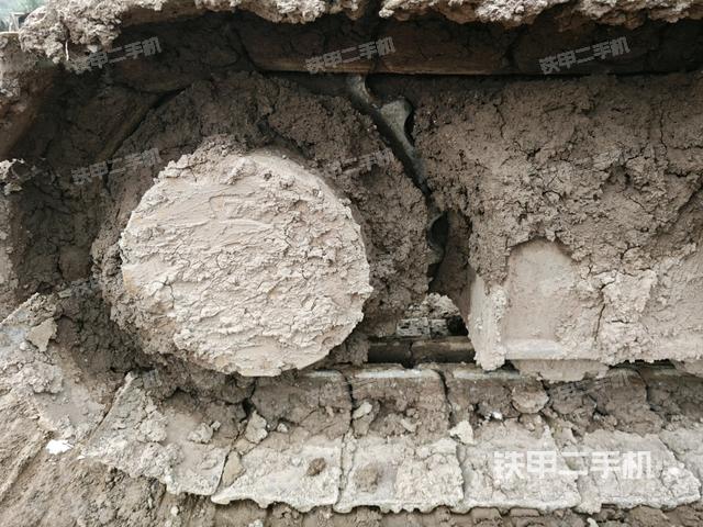 右驅(qū)動(dòng)輪（行走機(jī)構(gòu)）