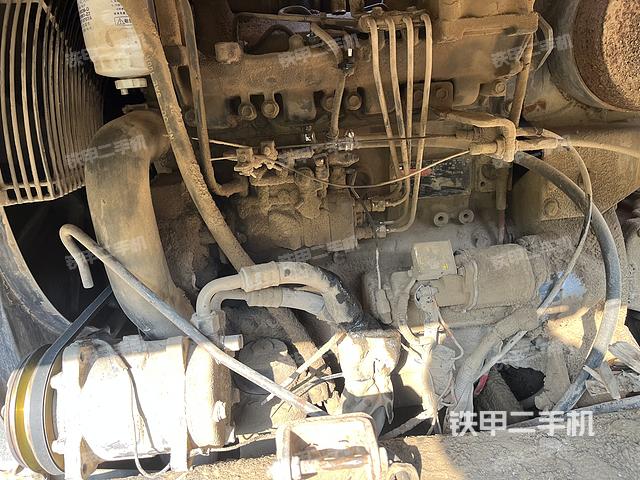 發(fā)動(dòng)機(jī)整體俯視(整機(jī)外觀) 發(fā)動(dòng)機(jī)整體俯視(整機(jī)外觀)