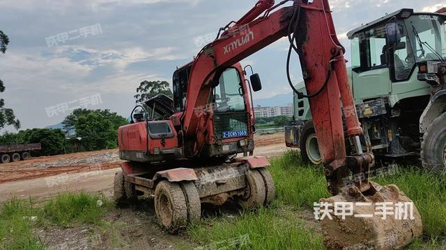 驾驶室顶部（整机外观）