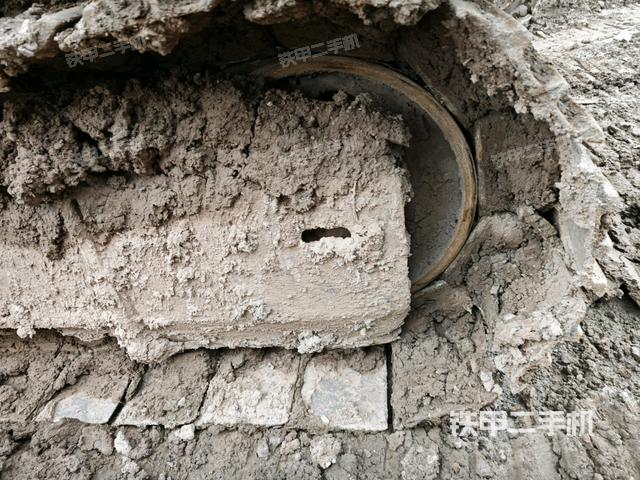 右導(dǎo)向輪（行走機(jī)構(gòu)）