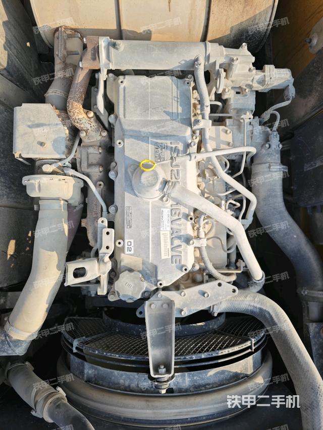 氣門(mén)室蓋螺絲特寫(xiě)（上車(chē)部件）