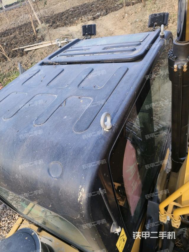 駕駛室頂部（整機(jī)外觀）