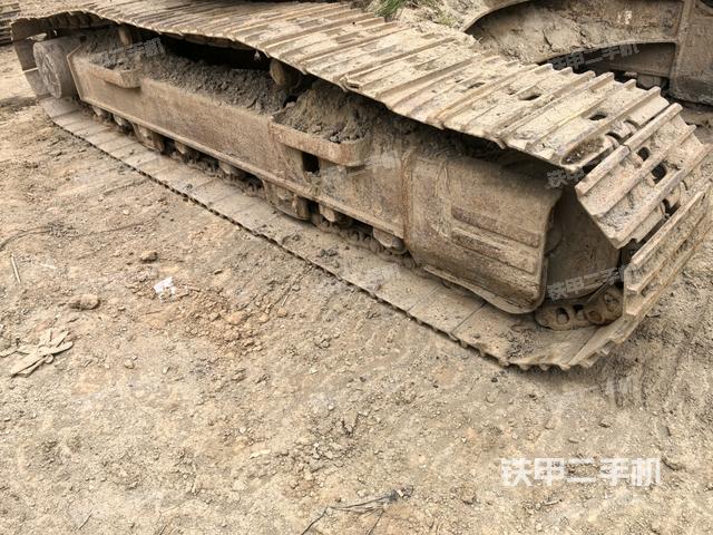 左側(cè)履帶整體?（行走機(jī)構(gòu)）