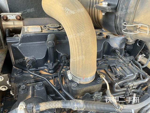 发动机整体俯视（整机外观）