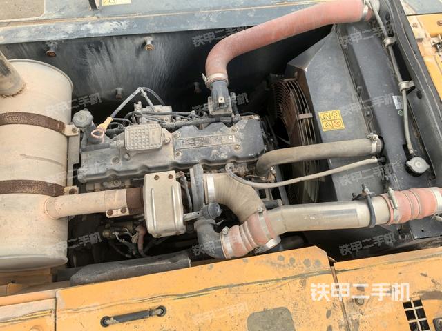 發(fā)動(dòng)機(jī)室（上車部件）