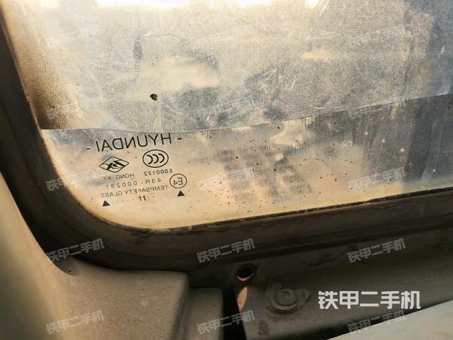 后窗玻璃角標(biāo)（駕駛室部分）