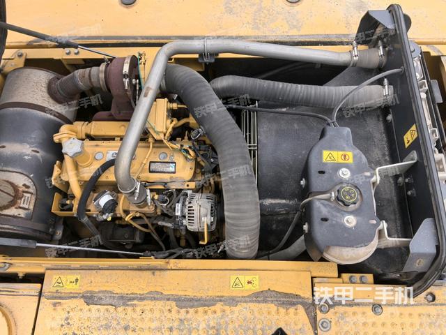 發(fā)動機(jī)室（上車部件）