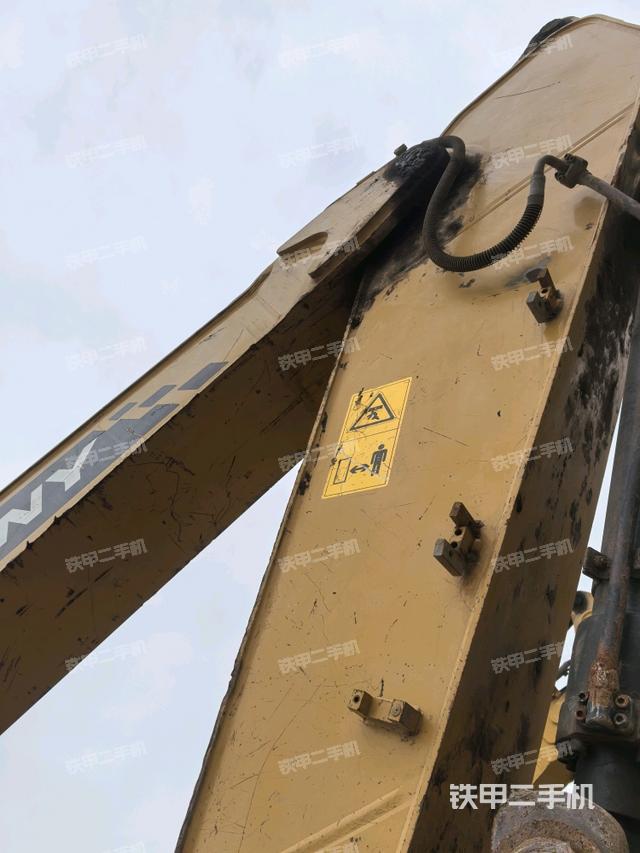 小臂整體左后（工作和回轉(zhuǎn)裝置）