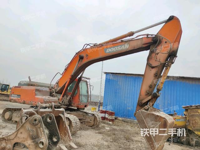 右前45(整机外观) 右前45(整机外观)