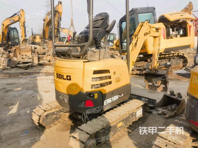 整機(jī)右后45°（整機(jī)外觀）